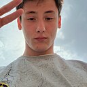 Максим, 18 лет