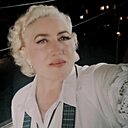 Сирена, 52 года