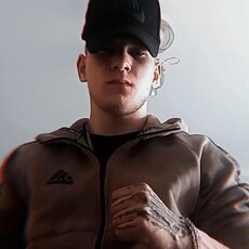 Фотография мужчины Кирилл, 18 лет из г. Омск