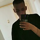 Олег, 21 год