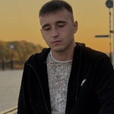 Фотография мужчины Макс, 23 года из г. Оренбург