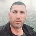 Микош, 39 лет