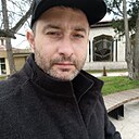 Лев, 39 лет