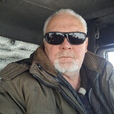 Фотография мужчины Валерий, 56 лет из г. Саратов