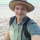Михаил, 33 года