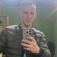 Юрий, 29 из г. Новосибирск.