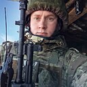 Белый, 33 года