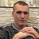 Максим, 24 года