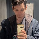 Максим, 23 года