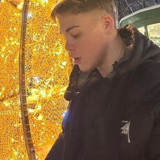 Фотография мужчины Артём, 18 лет из г. Нижний Новгород