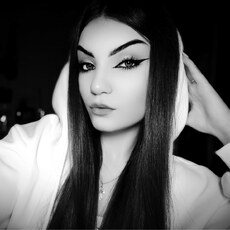 Фотография девушки Алина, 19 лет из г. Кемерово