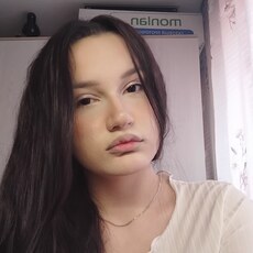 Фотография девушки Альфия, 18 лет из г. Ижевск