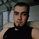 Акош, 25 лет