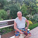 Влад, 62 года