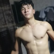 Фотография мужчины Асатбек, 21 год из г. Омск