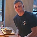 Максим, 23 года