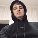 Олег, 23 года