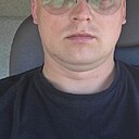 Ден, 32 года