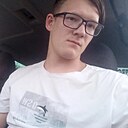 Артём, 24 года