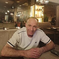 Фотография мужчины Видади, 50 лет из г. Омск