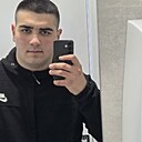 Robert, 24 года