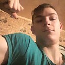 Витя, 22 года