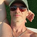 Dmitrii, 55 лет