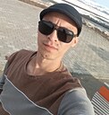 Искандар, 25 лет