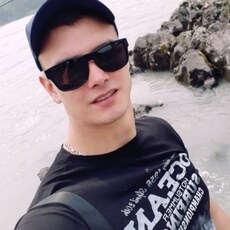 Фотография мужчины Артем, 32 года из г. Курск