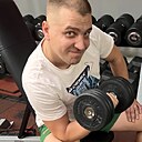 Максим, 33 года