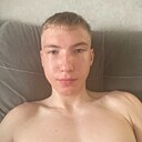Роман, 19 лет