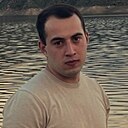 Robert, 24 года