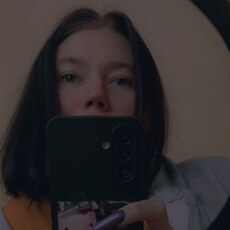 Фотография девушки Алёна, 23 года из г. Санкт-Петербург