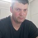 Лев, 38 лет