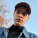 Денис, 22 года