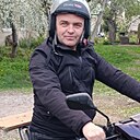 Скромний, 51 год