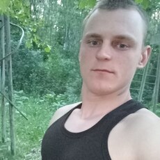 Фотография мужчины Денис, 21 год из г. Дубровка (Брянская Обл)