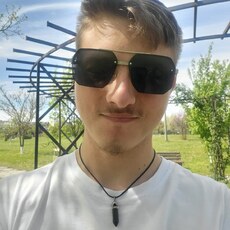 Фотография мужчины Bogdan, 22 года из г. Slatina