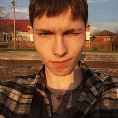 Фотография мужчины Мишаня, 18 лет из г. Новодугино