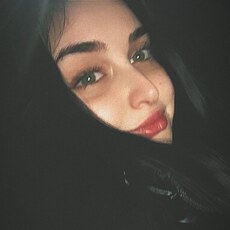Фотография девушки Элли, 20 лет из г. Усть-Каменогорск