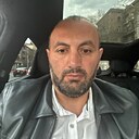 Tour Guide, 36 лет