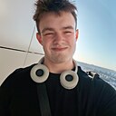 Михаил, 18 лет