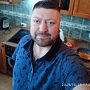 Ден, 44 года