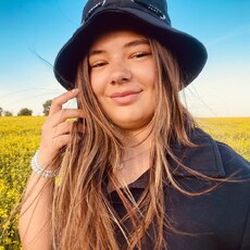 Фотография девушки Надя, 18 лет из г. Снятин