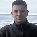 Анатолий, 19 лет