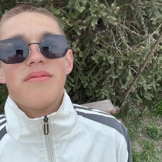 Фотография мужчины Костя, 18 лет из г. Симферополь