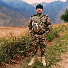 Фотография мужчины Шейх, 21 год из г. Нижнеудинск