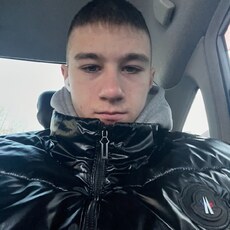 Фотография мужчины Валерий, 18 лет из г. Уссурийск