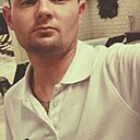 Alex Is, 34 года