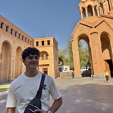Фотография мужчины Айк, 19 лет из г. Тверь